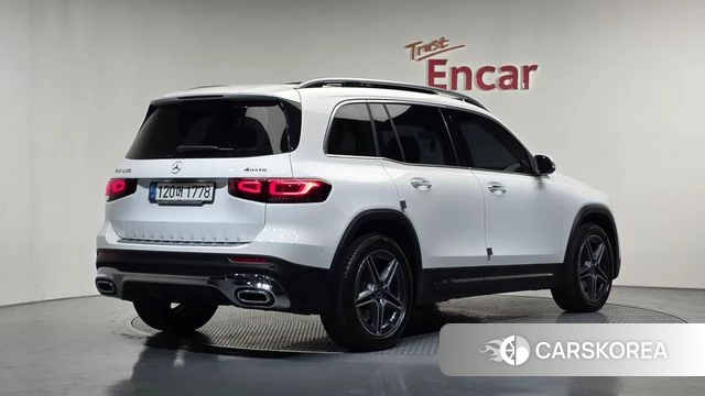 Mercedes-Benz GLB-Class X247 2021 Белый из Кореи