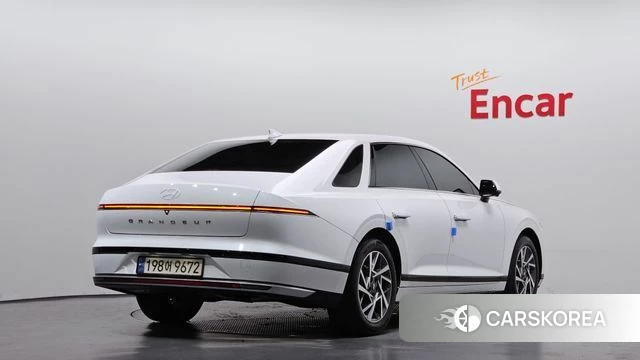 Hyundai Grandeur Hybrid (GN7) 2024 Белый из Кореи