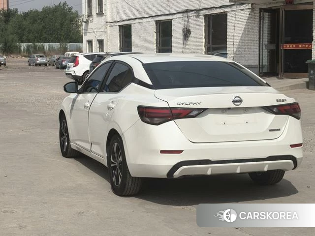 Nissan Sylphy 2021 Белый из Китая