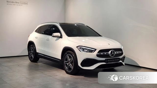 Mercedes-Benz GLA - Class H247 2023 Белый из Кореи