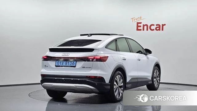 Audi Q4 e-Tron (F4) 2025 Белый из Кореи