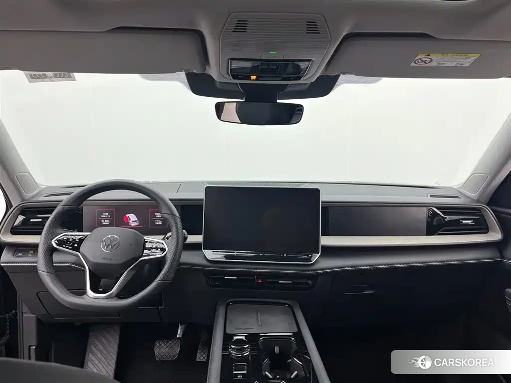 Volkswagen Touareg 2025 Черный из Китая