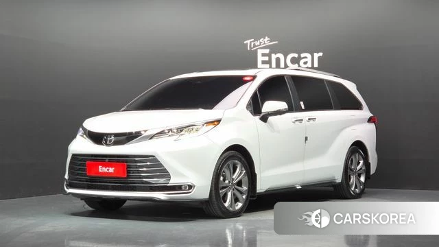 Toyota Sienna 4th Generation 2026 Белый из Кореи