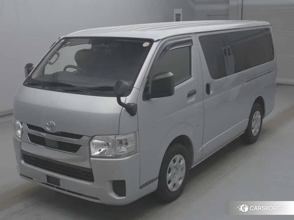 Toyota HiAce Van 2023 из Японии