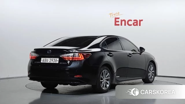 Lexus New ES300h 2018 Серый из Кореи