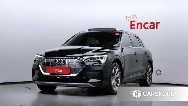 Audi e-Tron 2020 Черный из Кореи