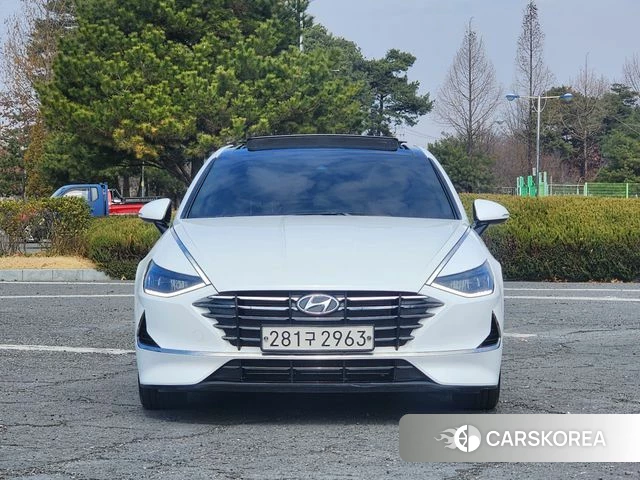 Hyundai Sonata (DN8) 2020 Белый из Кореи
