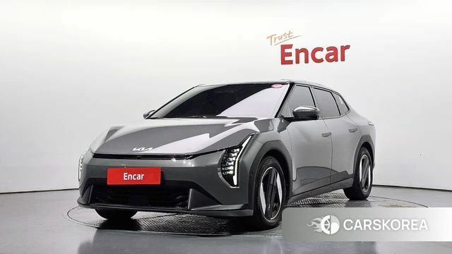 Kia EV4 2025 Серый из Кореи