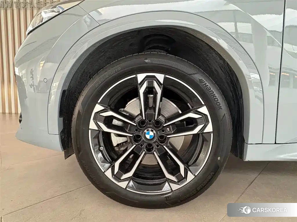 BMW X2 2025 Silver/gray из Китая