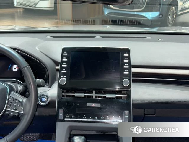 Toyota Avalon 2021 Серебристо-серый из Китая