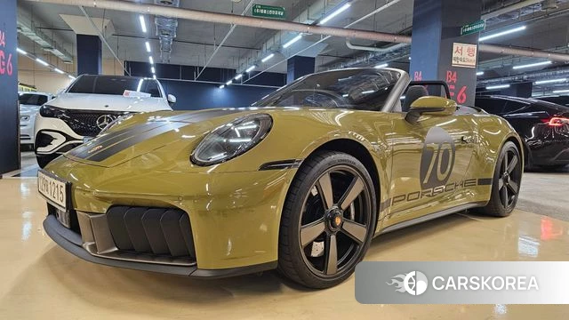 Porsche 911(992) 2025 Светло-зеленый из Кореи