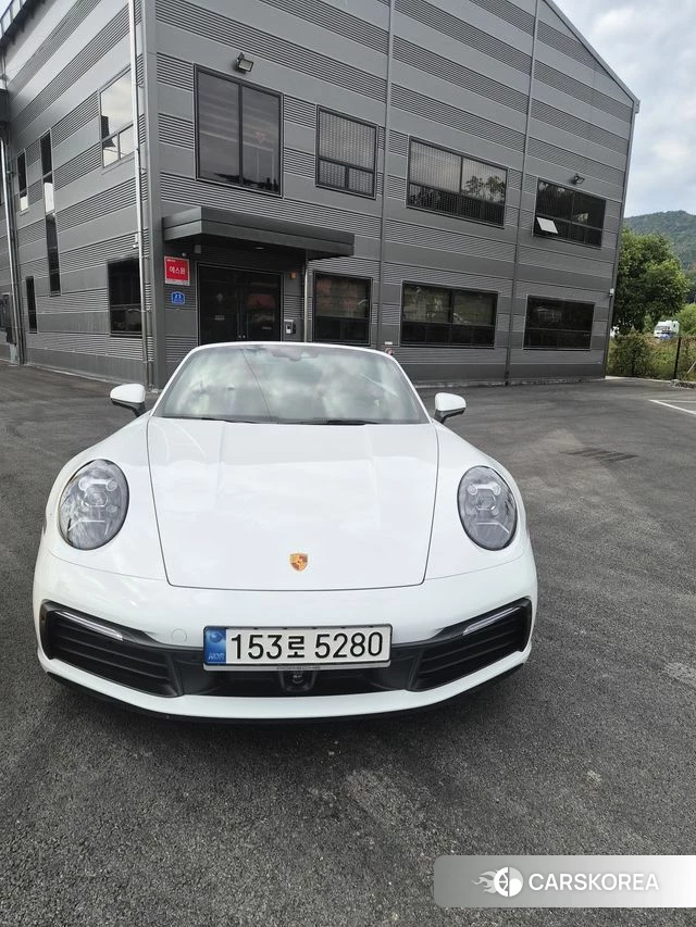 Porsche 911(992) 2022 Белый из Кореи