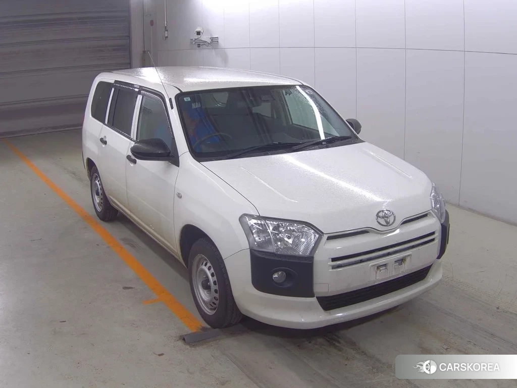 Toyota Probox 2023 из Японии