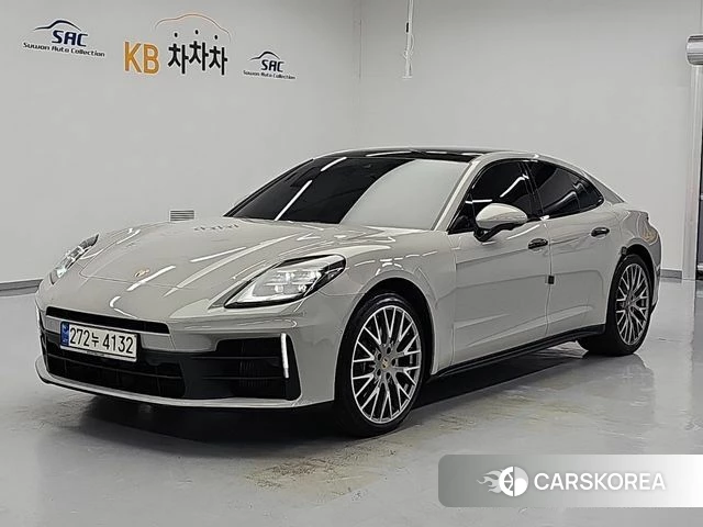 Porsche Panamera (976) 2024 Серебристо-серый из Кореи