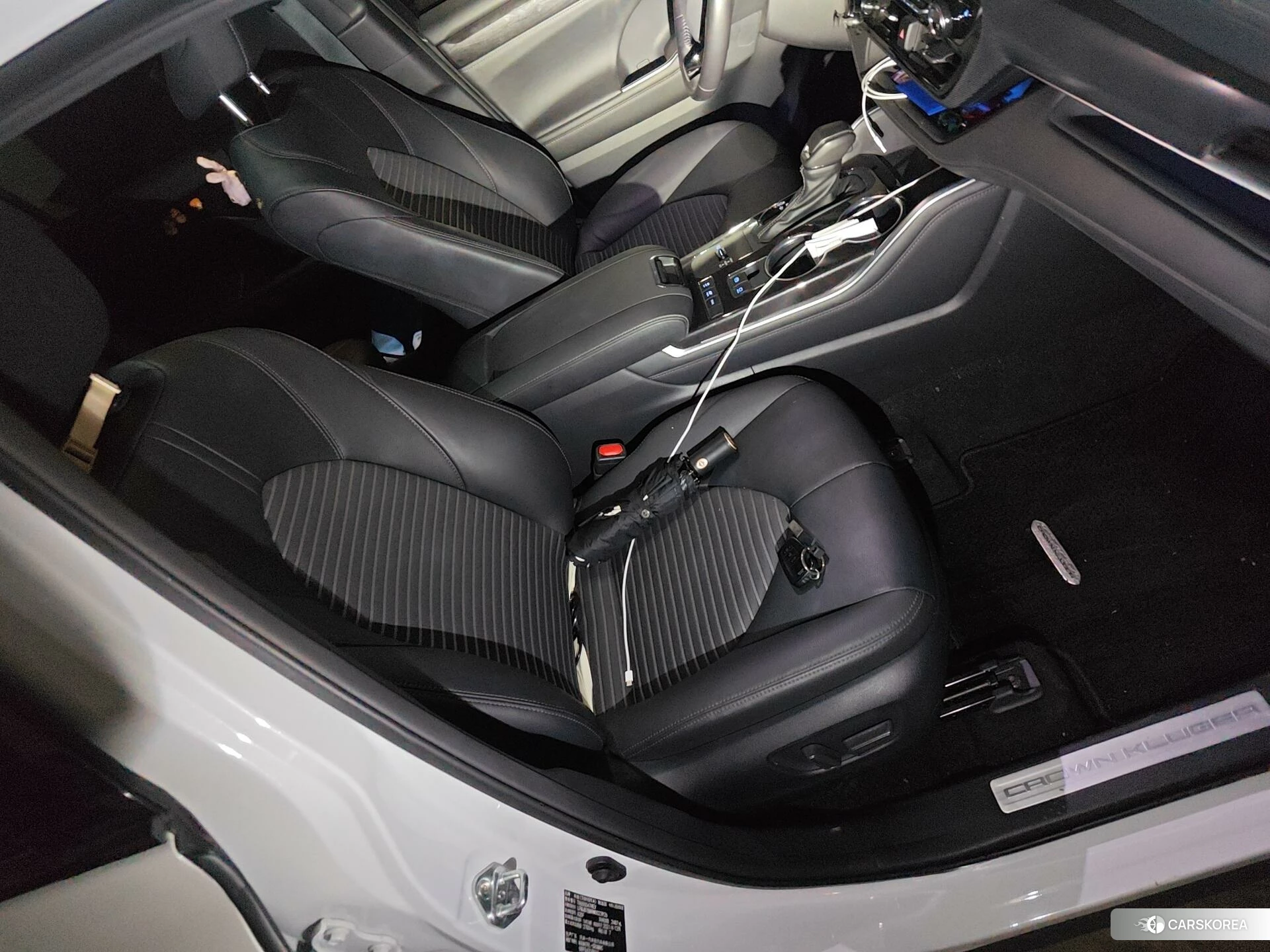 Toyota Crown 2021 Белый из Китая