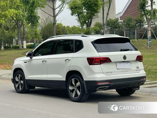 Volkswagen Tharu 2021 Белый из Китая