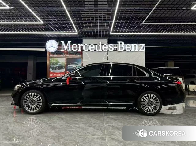 Mercedes-Benz E-Class 2023 Черный из Китая