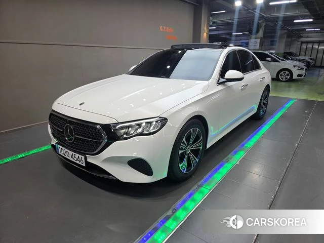 Mercedes-Benz E-Class W214 2025 Белый из Кореи