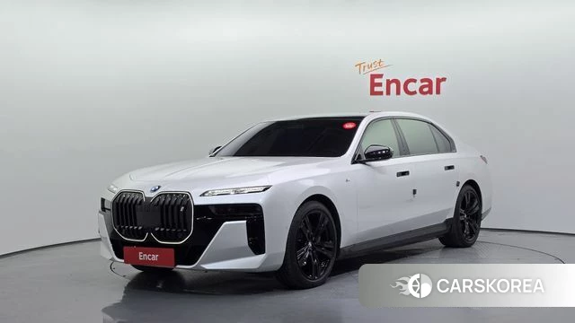 BMW i7 (G70) 2025 Белый из Кореи
