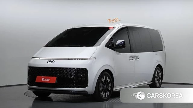 Hyundai Staria 2025 Белый из Кореи