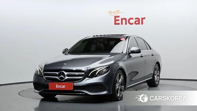Mercedes-Benz E-Class W213 2018 Серый из Кореи