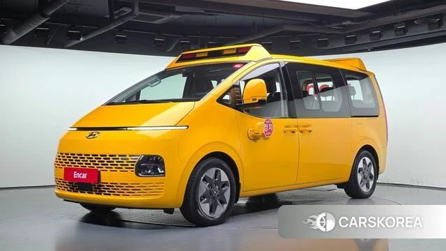 Hyundai Staria 2021 Желтый из Кореи