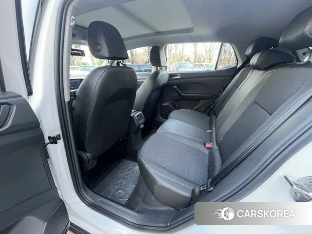 Volkswagen Tacqua 2021 Белый из Китая