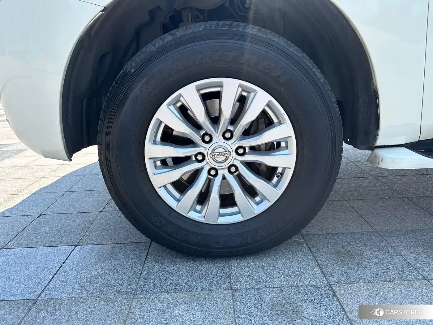 Nissan Patrol 2018 Белый из Китая