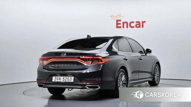 Hyundai Grandeur IG Hybrid 2018 Серый из Кореи