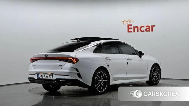 Kia K5 3rd generation 2021 Белый из Кореи