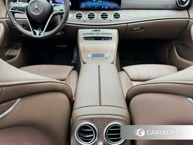 Mercedes-Benz E-Class 2023 Черный из Китая