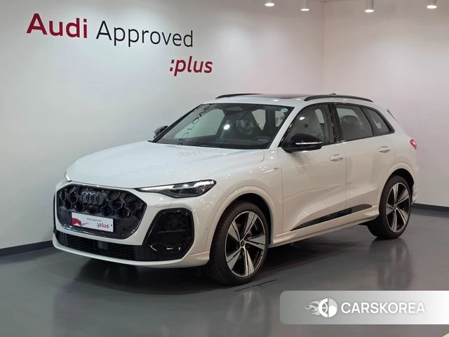 Audi Q5 (80A) 2025 Белый из Кореи