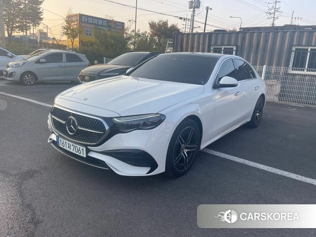 Mercedes-Benz E-Class W214 2024 Белый из Кореи
