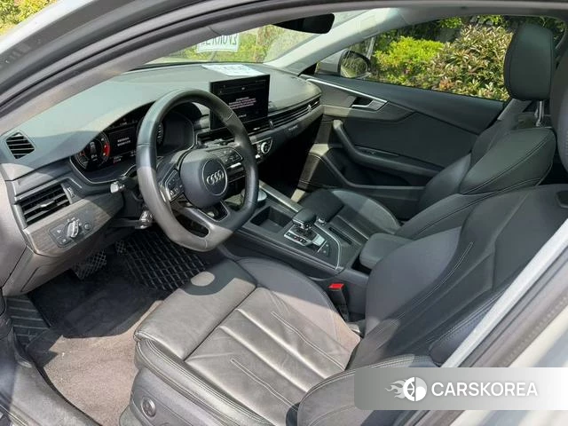 Audi A4L 2021 Темно-серый из Китая