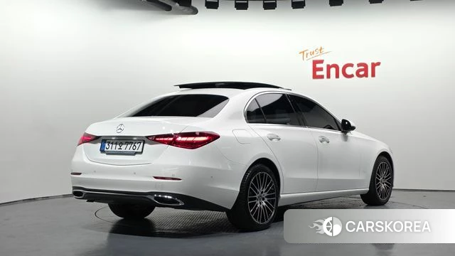 Mercedes-Benz C-Class W206 2025 Белый из Кореи