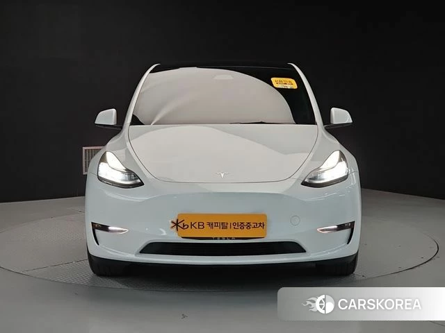Tesla Model Y 2022 Белый из Кореи