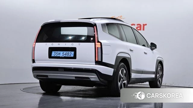 Hyundai Ionic 9 2025 Белый из Кореи