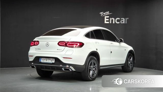 Mercedes-Benz GLC-Class X253 2021 Белый из Кореи