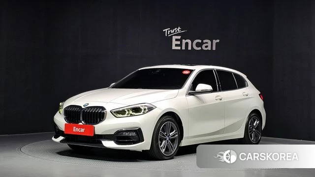 BMW 1 Series (F40) 2021 Белый из Кореи