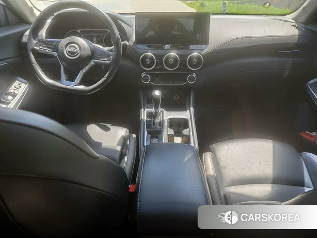 Nissan Sylphy 2024 Белый из Китая