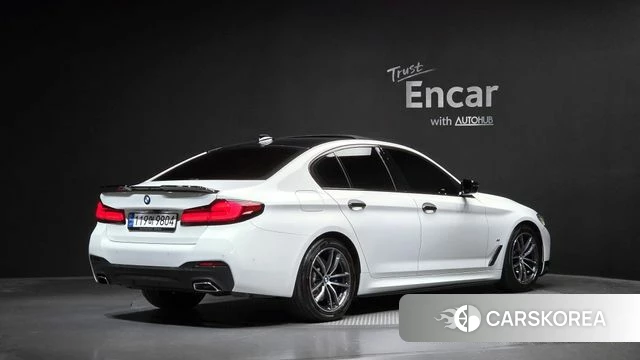 BMW 5 Series (G30) 2022 Белый из Кореи