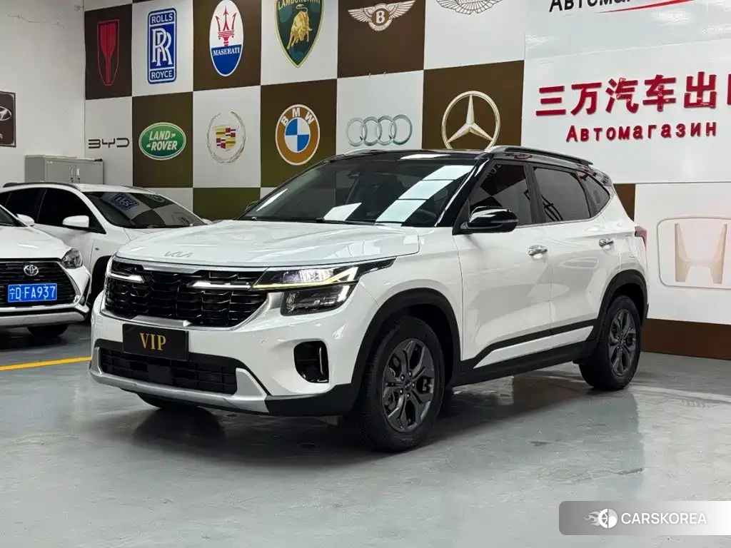 Kia Seltos 2023 Белый из Китая