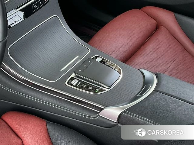 Mercedes-Benz GLC 2021 Черный из Китая