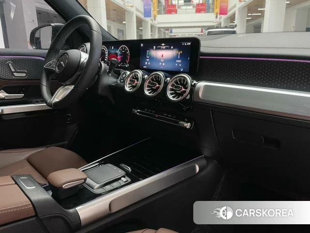 Mercedes-Benz GLB 2024 Черный из Китая