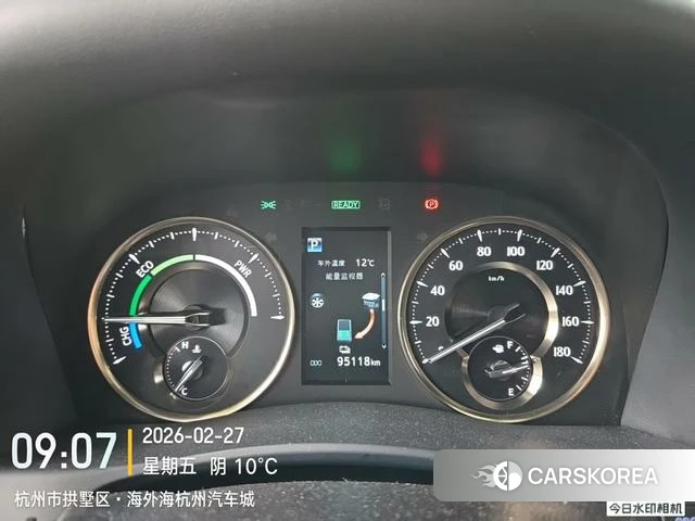 Toyota Vellfire 2021 Белый из Китая