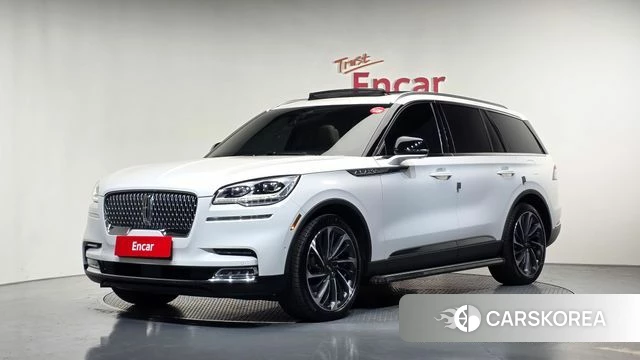 Lincoln Aviator 2nd generation 2022 Белый из Кореи