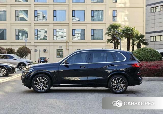 BMW X5 2021 Черный из Китая