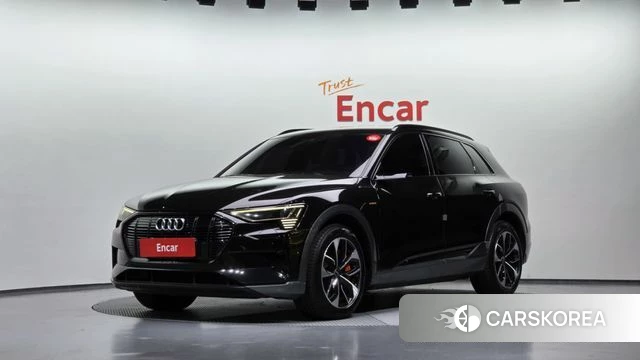 Audi e-Tron 2021 Черный из Кореи
