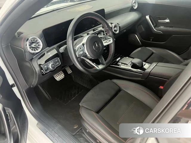 Mercedes-Benz CLA 2021 Белый из Китая