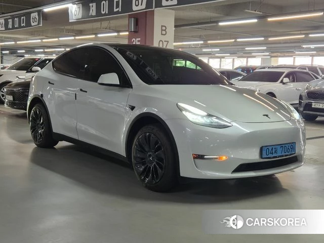 Tesla Model Y 2022 Белый из Кореи